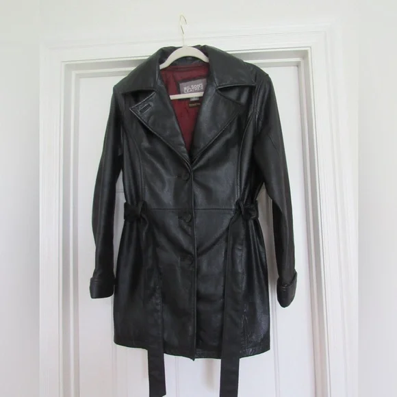 Vintage Wilson’s Leather Trench Coat - Picture 6 of 16